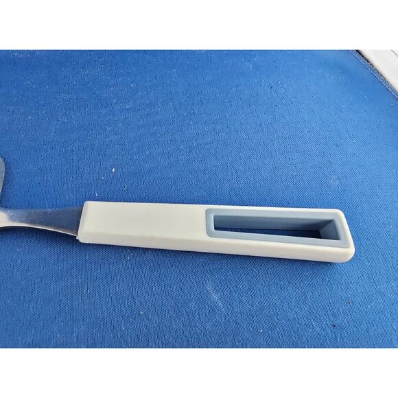 Vintage Tempo Stainless Steel Cheese Slicer/Server w/White Handle - Japan - Picture 2 of 8